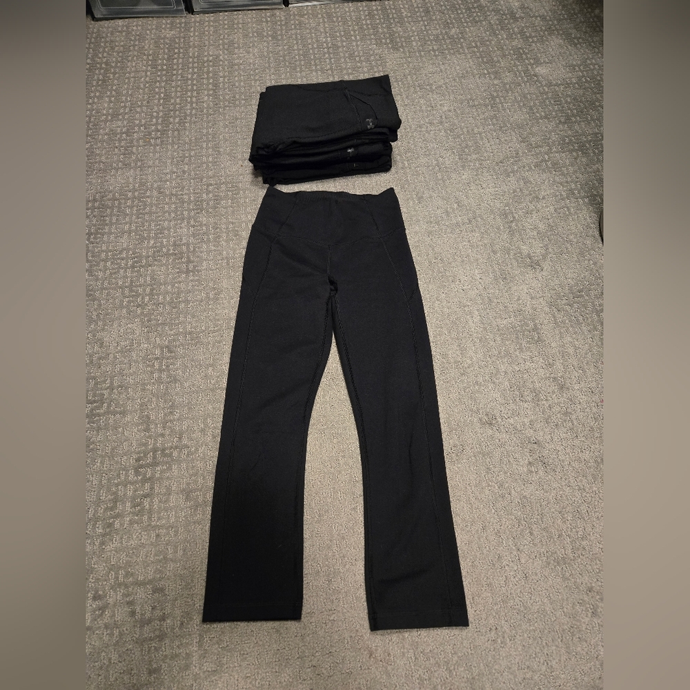 7 Pair Under Armour Crop Leggings